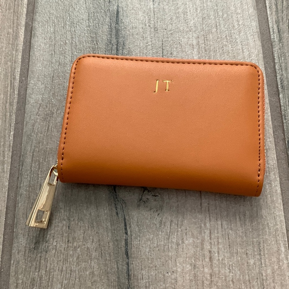 Tde. Zip around wallet